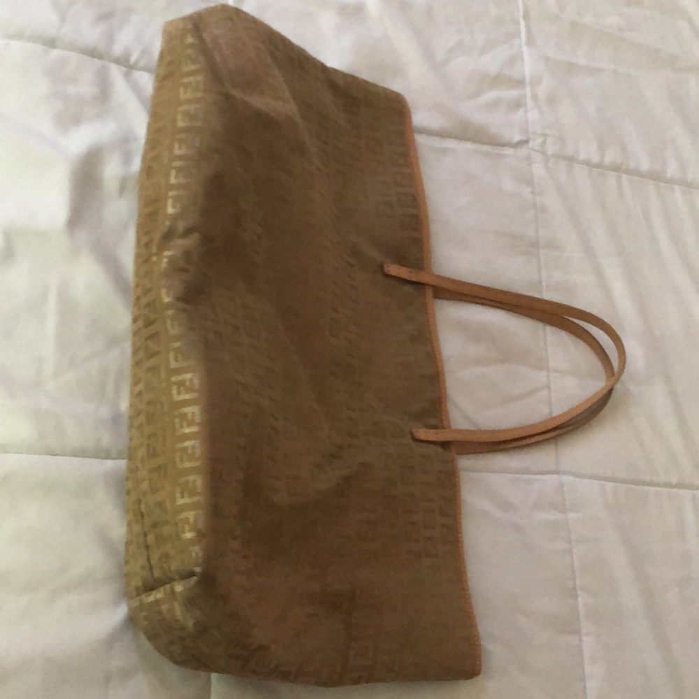 FENDI ZUCCHINO CANVAS tote beige material with Fendi logo rare find - Picture 10 of 16